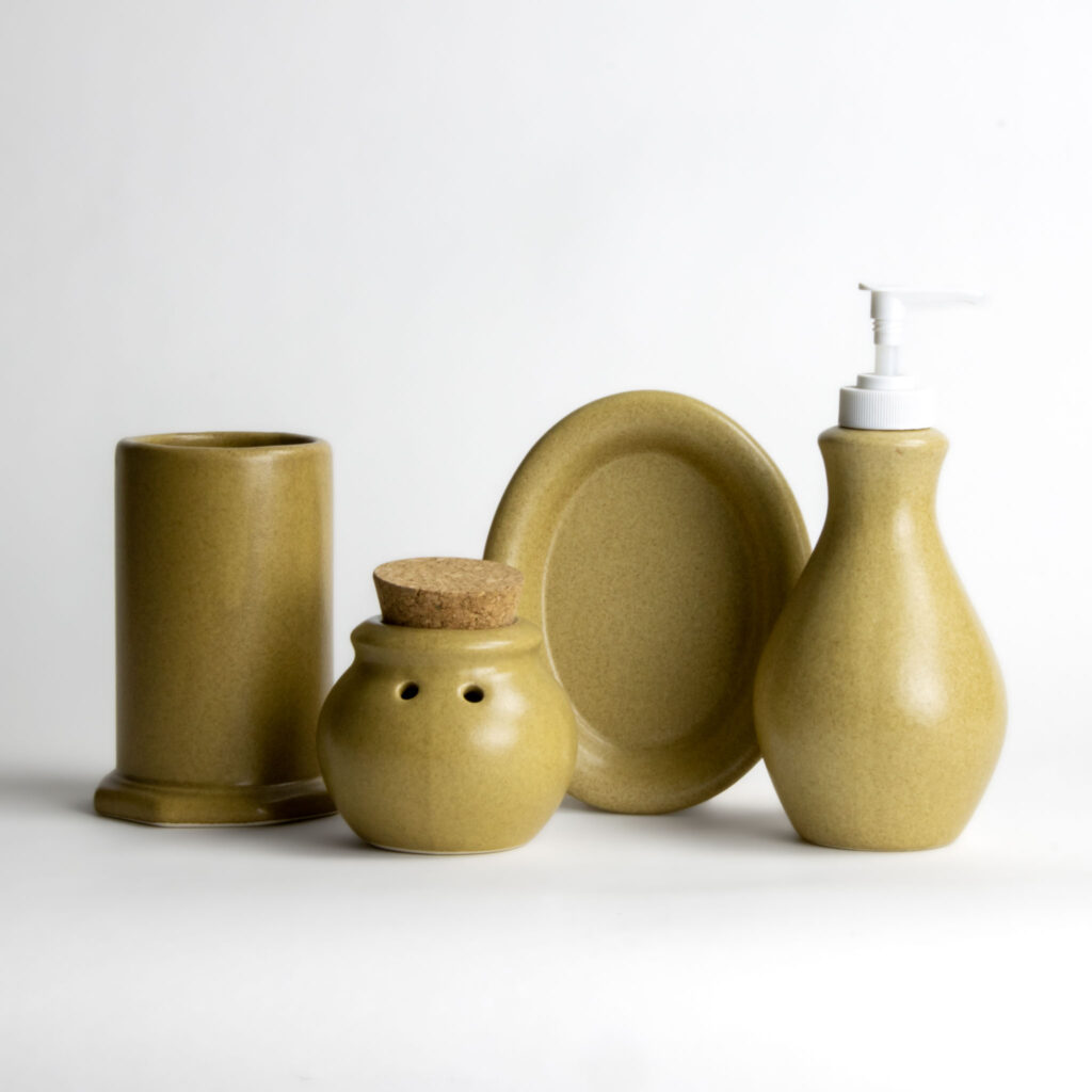 Shortbread and Tea Fall 2 Go Green Earthware Bathroom Set