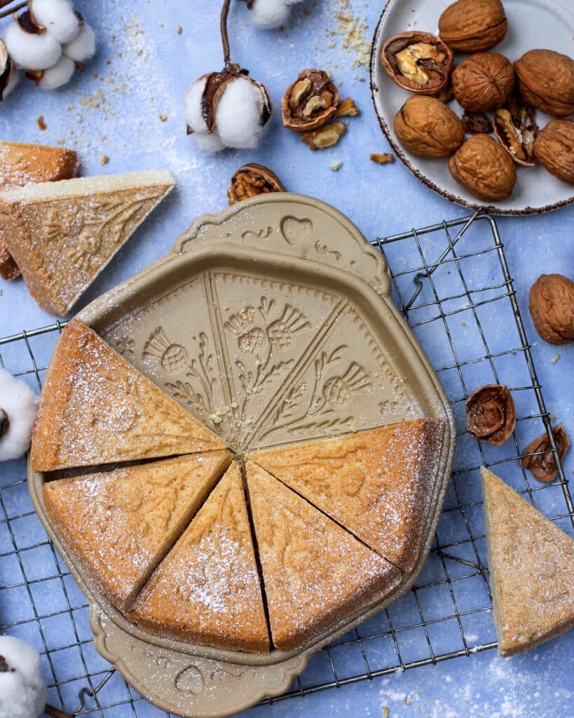 Brown Bag Designs Thistle Shortbread Pan