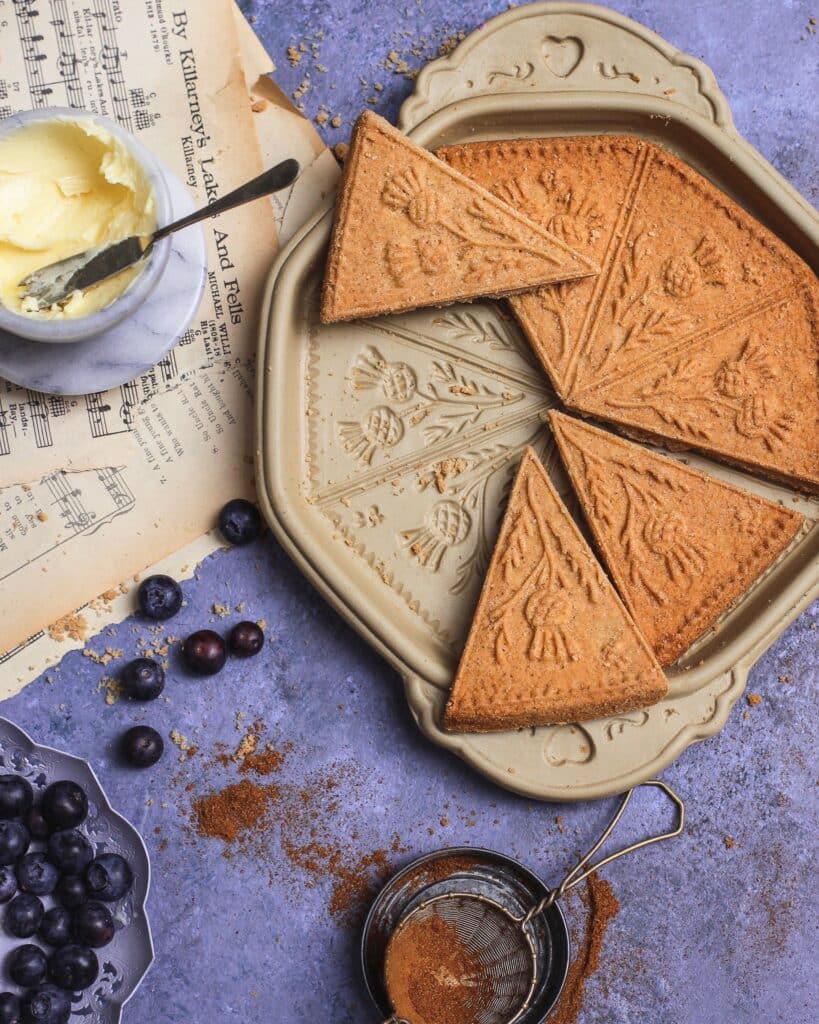 Brown Bag Designs Thistle Shortbread Pan