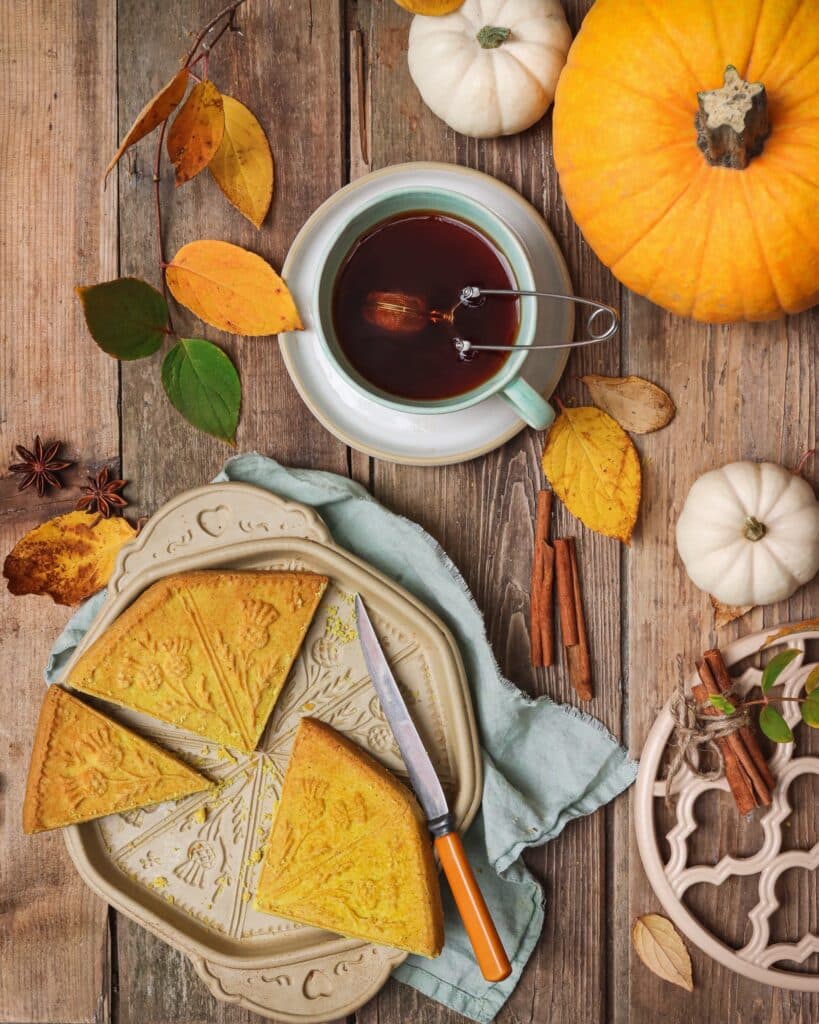 Shortbread and Tea Fall 2 Photo of pumpkin spiced shortbread in an Emerson Creek Thistle Shortbread Pan