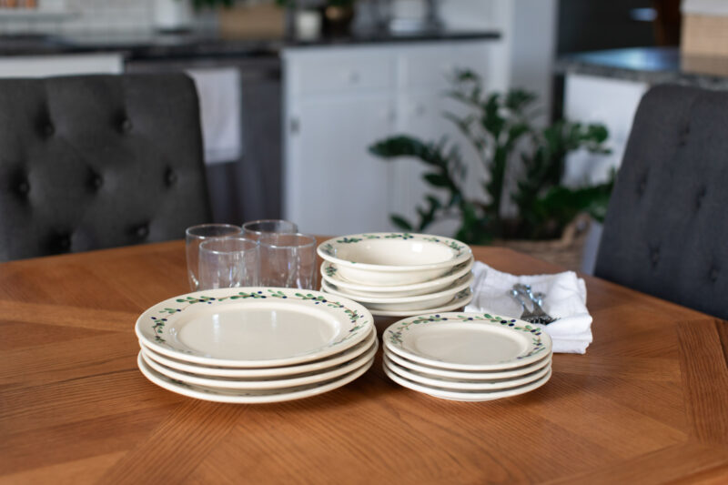 Blueberry Classic Dinnerware with Glasses.